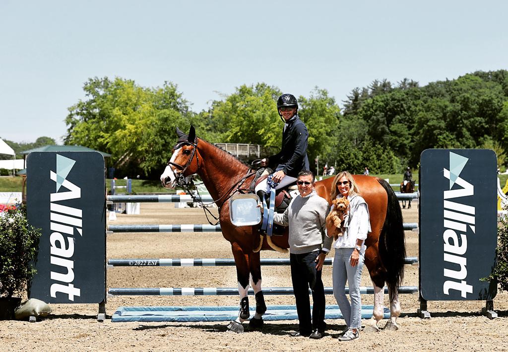 Another win! 1st place for Hanakine in the $100.000 Alliant Grand Prix at HITS!